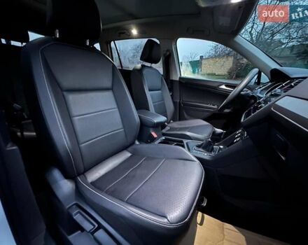 Белый Фольксваген Тигуан, объемом двигателя 2 л и пробегом 102 тыс. км за 21990 $, фото 23 на Automoto.ua