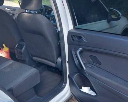 Белый Фольксваген Тигуан, объемом двигателя 1.98 л и пробегом 44 тыс. км за 23500 $, фото 12 на Automoto.ua