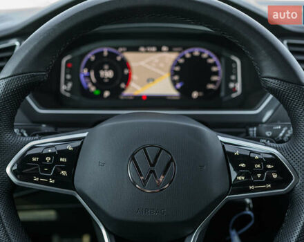 Белый Фольксваген Тигуан, объемом двигателя 2 л и пробегом 193 тыс. км за 33490 $, фото 51 на Automoto.ua