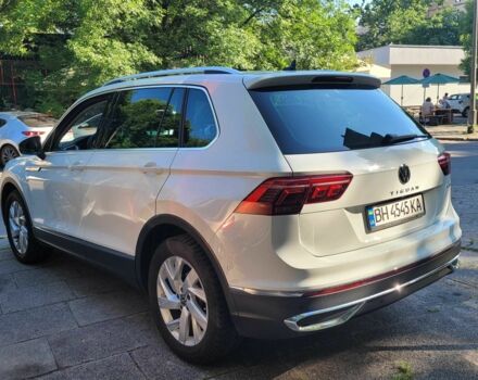 Белый Фольксваген Тигуан, объемом двигателя 2 л и пробегом 52 тыс. км за 37000 $, фото 3 на Automoto.ua