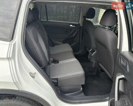 Белый Фольксваген Тигуан, объемом двигателя 2 л и пробегом 39 тыс. км за 24500 $, фото 16 на Automoto.ua