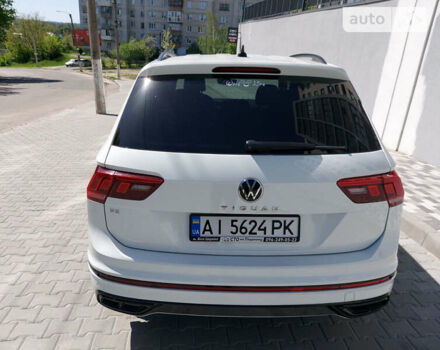 Белый Фольксваген Тигуан, объемом двигателя 1.98 л и пробегом 43 тыс. км за 27999 $, фото 2 на Automoto.ua