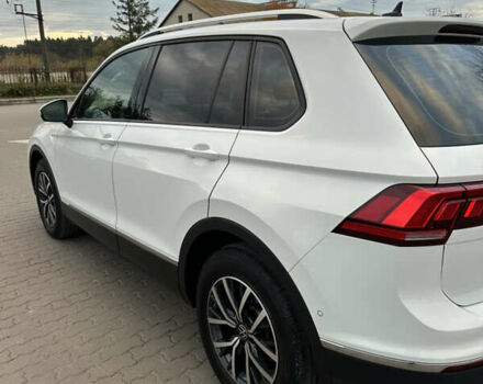 Белый Фольксваген Тигуан, объемом двигателя 2 л и пробегом 132 тыс. км за 27750 $, фото 39 на Automoto.ua