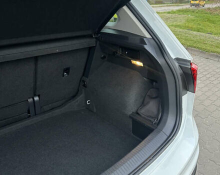 Белый Фольксваген Тигуан, объемом двигателя 2 л и пробегом 132 тыс. км за 27750 $, фото 91 на Automoto.ua