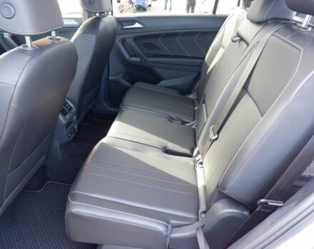 Белый Фольксваген Тигуан, объемом двигателя 2 л и пробегом 17 тыс. км за 16200 $, фото 10 на Automoto.ua