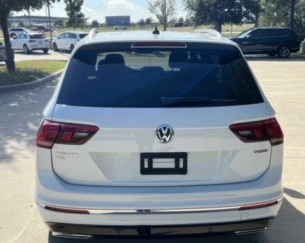 Білий Фольксваген Тігуан, об'ємом двигуна 2 л та пробігом 15 тис. км за 17000 $, фото 6 на Automoto.ua