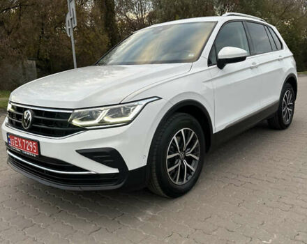 Белый Фольксваген Тигуан, объемом двигателя 2 л и пробегом 132 тыс. км за 27750 $, фото 38 на Automoto.ua