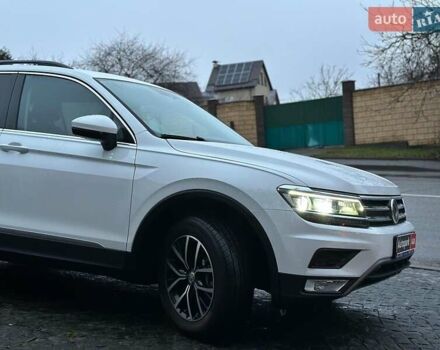 Белый Фольксваген Тигуан, объемом двигателя 2 л и пробегом 102 тыс. км за 21990 $, фото 9 на Automoto.ua