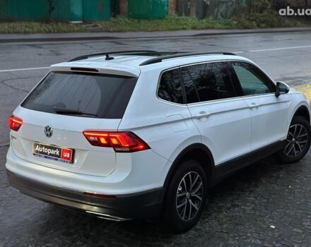 Белый Фольксваген Тигуан, объемом двигателя 2 л и пробегом 102 тыс. км за 21990 $, фото 8 на Automoto.ua
