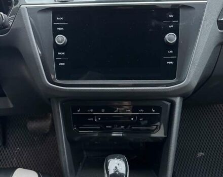 Белый Фольксваген Тигуан, объемом двигателя 2 л и пробегом 114 тыс. км за 34500 $, фото 7 на Automoto.ua