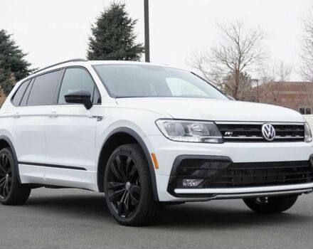 Белый Фольксваген Тигуан, объемом двигателя 2 л и пробегом 28 тыс. км за 14500 $, фото 2 на Automoto.ua