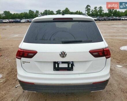 Белый Фольксваген Тигуан, объемом двигателя 2 л и пробегом 76 тыс. км за 14900 $, фото 5 на Automoto.ua