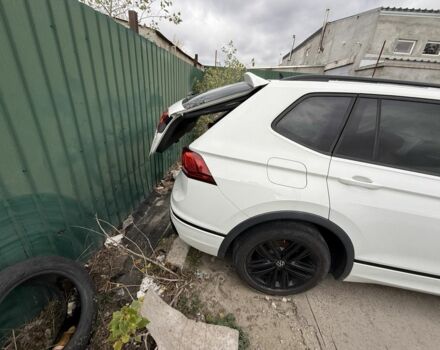 Белый Фольксваген Тигуан, объемом двигателя 2 л и пробегом 73 тыс. км за 13500 $, фото 20 на Automoto.ua