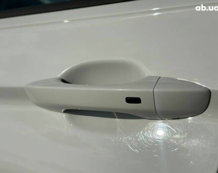 Белый Фольксваген Тигуан, объемом двигателя 2 л и пробегом 58 тыс. км за 31490 $, фото 15 на Automoto.ua