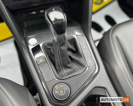 Білий Фольксваген Тігуан, об'ємом двигуна 2 л та пробігом 54 тис. км за 32700 $, фото 17 на Automoto.ua