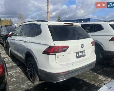 Белый Фольксваген Тигуан, объемом двигателя 2 л и пробегом 76 тыс. км за 14900 $, фото 1 на Automoto.ua