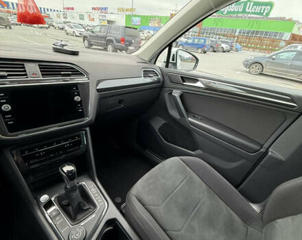 Білий Фольксваген Тігуан, об'ємом двигуна 1.97 л та пробігом 78 тис. км за 36000 $, фото 35 на Automoto.ua