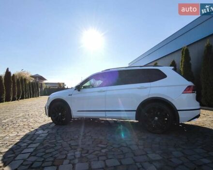 Білий Фольксваген Тігуан, об'ємом двигуна 2 л та пробігом 123 тис. км за 27500 $, фото 31 на Automoto.ua