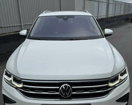 Білий Фольксваген Тігуан, об'ємом двигуна 1.97 л та пробігом 78 тис. км за 36000 $, фото 7 на Automoto.ua