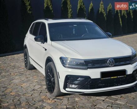 Білий Фольксваген Тігуан, об'ємом двигуна 2 л та пробігом 123 тис. км за 27500 $, фото 10 на Automoto.ua