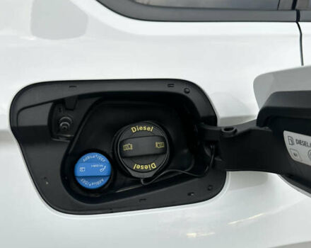 Белый Фольксваген Тигуан, объемом двигателя 2 л и пробегом 132 тыс. км за 27750 $, фото 85 на Automoto.ua