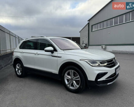 Білий Фольксваген Тігуан, об'ємом двигуна 1.97 л та пробігом 78 тис. км за 36000 $, фото 8 на Automoto.ua