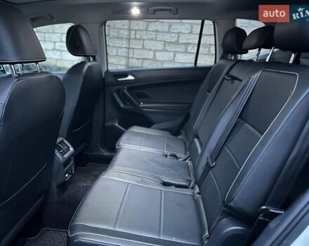 Белый Фольксваген Тигуан, объемом двигателя 2 л и пробегом 102 тыс. км за 21990 $, фото 12 на Automoto.ua