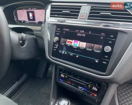 Білий Фольксваген Тігуан, об'ємом двигуна 1.98 л та пробігом 10 тис. км за 35500 $, фото 31 на Automoto.ua