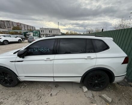 Белый Фольксваген Тигуан, объемом двигателя 2 л и пробегом 73 тыс. км за 13500 $, фото 16 на Automoto.ua