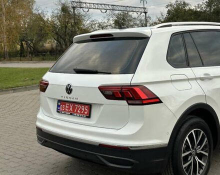 Белый Фольксваген Тигуан, объемом двигателя 2 л и пробегом 132 тыс. км за 27750 $, фото 56 на Automoto.ua