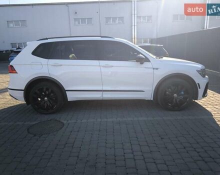 Білий Фольксваген Тігуан, об'ємом двигуна 2 л та пробігом 123 тис. км за 27500 $, фото 37 на Automoto.ua