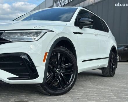 Белый Фольксваген Тигуан, объемом двигателя 2 л и пробегом 58 тыс. км за 31490 $, фото 2 на Automoto.ua