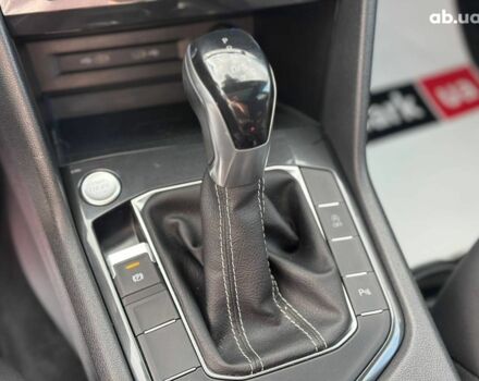 Белый Фольксваген Тигуан, объемом двигателя 2 л и пробегом 58 тыс. км за 31490 $, фото 26 на Automoto.ua