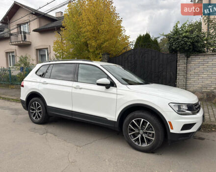 Белый Фольксваген Тигуан, объемом двигателя 2 л и пробегом 39 тыс. км за 24500 $, фото 8 на Automoto.ua