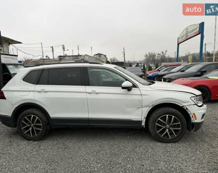 Белый Фольксваген Тигуан, объемом двигателя 1.98 л и пробегом 126 тыс. км за 10900 $, фото 5 на Automoto.ua