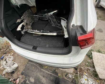 Белый Фольксваген Тигуан, объемом двигателя 2 л и пробегом 73 тыс. км за 13500 $, фото 19 на Automoto.ua