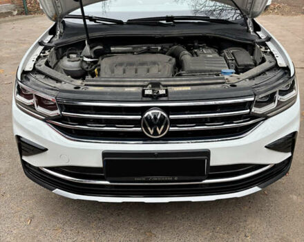 Білий Фольксваген Тігуан, об'ємом двигуна 1.98 л та пробігом 35 тис. км за 31600 $, фото 12 на Automoto.ua