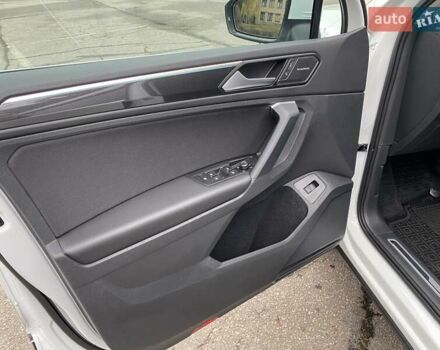 Білий Фольксваген Тігуан, об'ємом двигуна 1.98 л та пробігом 10 тис. км за 35500 $, фото 16 на Automoto.ua