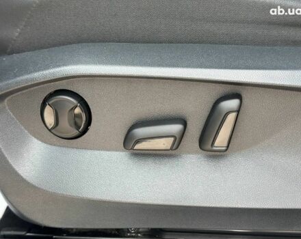 Белый Фольксваген Тигуан, объемом двигателя 2 л и пробегом 58 тыс. км за 31490 $, фото 19 на Automoto.ua