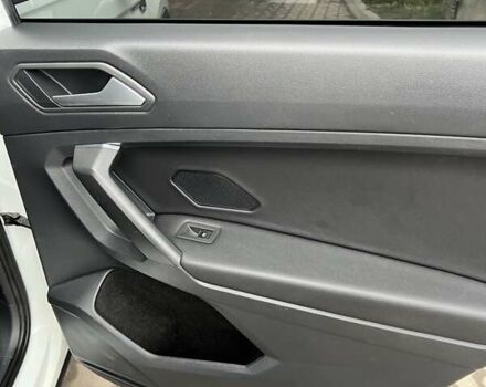 Білий Фольксваген Тігуан, об'ємом двигуна 1.98 л та пробігом 113 тис. км за 25500 $, фото 74 на Automoto.ua