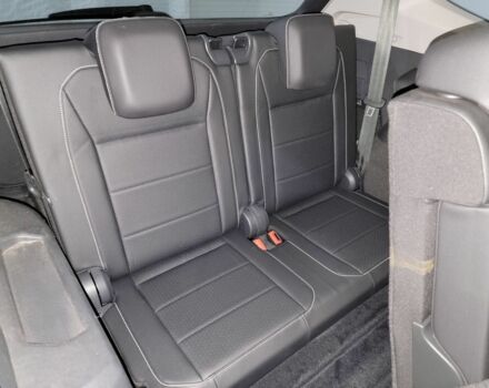 Белый Фольксваген Тигуан, объемом двигателя 2 л и пробегом 32 тыс. км за 18000 $, фото 14 на Automoto.ua