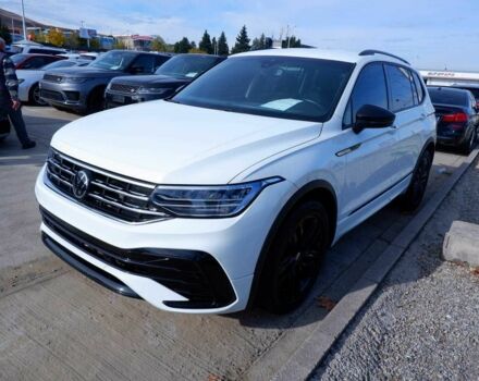 Белый Фольксваген Тигуан, объемом двигателя 2 л и пробегом 17 тыс. км за 16200 $, фото 2 на Automoto.ua