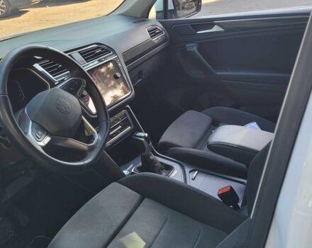 Белый Фольксваген Тигуан, объемом двигателя 2 л и пробегом 52 тыс. км за 37000 $, фото 5 на Automoto.ua