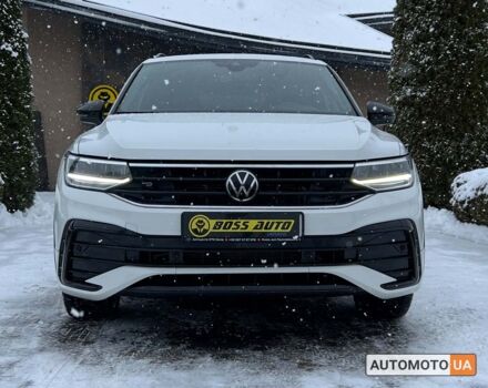 Білий Фольксваген Тігуан, об'ємом двигуна 2 л та пробігом 54 тис. км за 32700 $, фото 1 на Automoto.ua