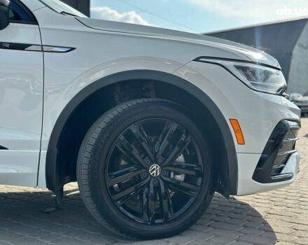 Белый Фольксваген Тигуан, объемом двигателя 2 л и пробегом 58 тыс. км за 31490 $, фото 11 на Automoto.ua