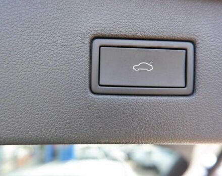 Белый Фольксваген Тигуан, объемом двигателя 2 л и пробегом 17 тыс. км за 16200 $, фото 6 на Automoto.ua