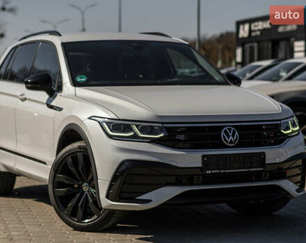 Белый Фольксваген Тигуан, объемом двигателя 2 л и пробегом 193 тыс. км за 33490 $, фото 3 на Automoto.ua