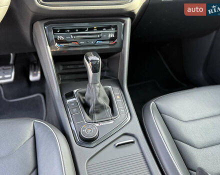 Белый Фольксваген Тигуан, объемом двигателя 1.97 л и пробегом 189 тыс. км за 36500 $, фото 63 на Automoto.ua