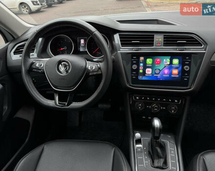 Білий Фольксваген Тігуан, об'ємом двигуна 2 л та пробігом 103 тис. км за 21000 $, фото 25 на Automoto.ua