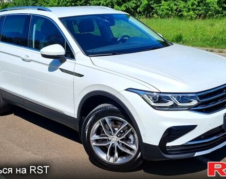 Білий Фольксваген Тігуан, об'ємом двигуна 2 л та пробігом 28 тис. км за 37700 $, фото 1 на Automoto.ua